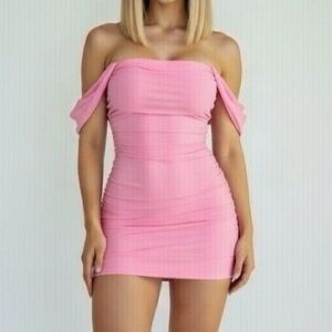 Elegant Pink Off-Shoulder Strapless Cocktail Dress